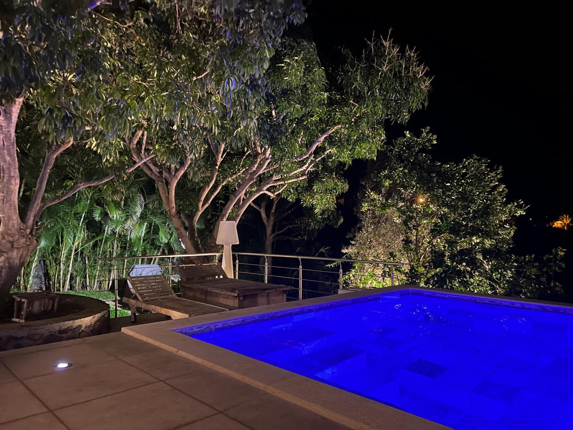 Villa Tropicale - Meuble De Tourisme 4 Etoiles サンジルレバン エクステリア 写真