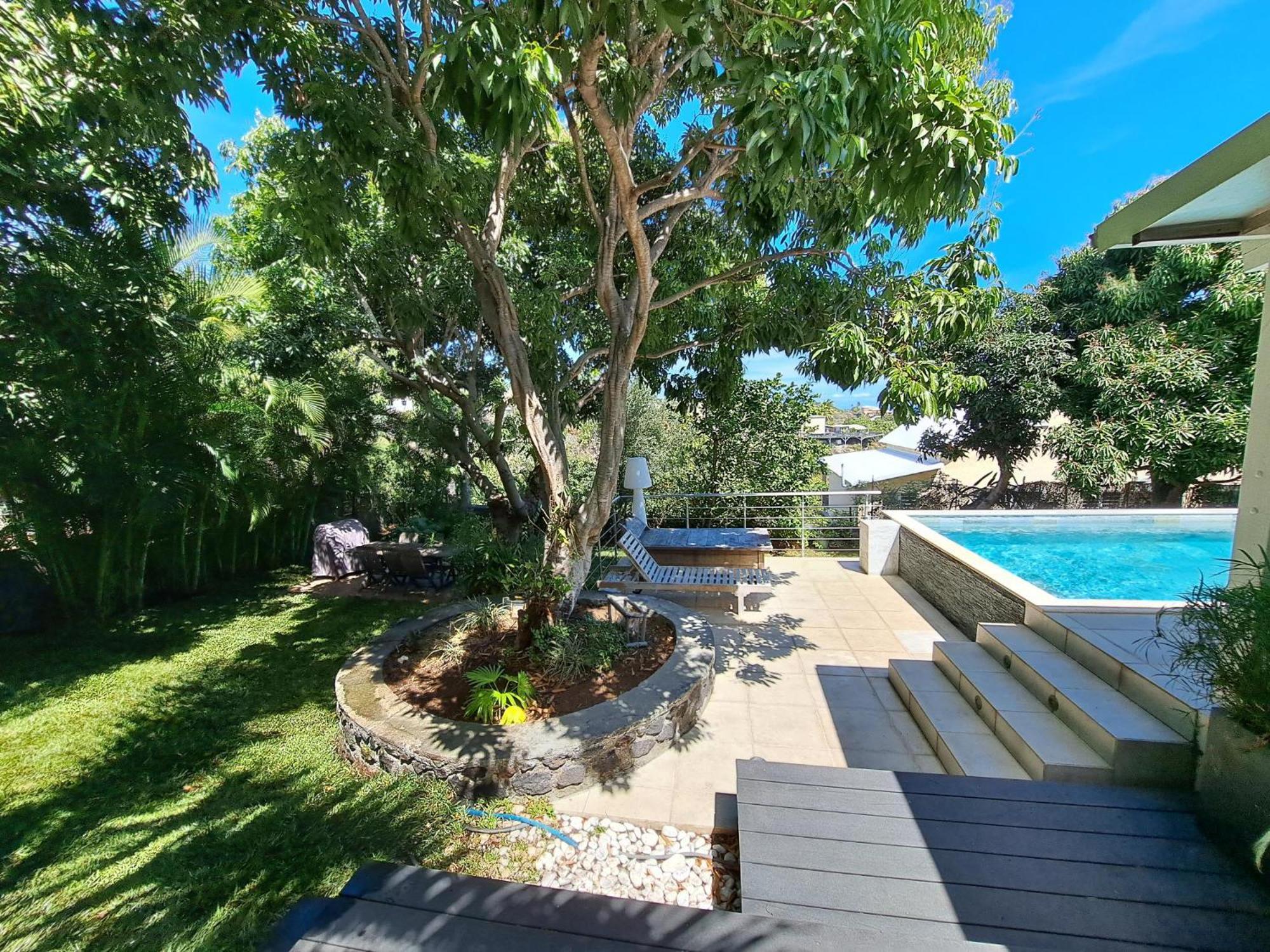 Villa Tropicale - Meuble De Tourisme 4 Etoiles サンジルレバン エクステリア 写真