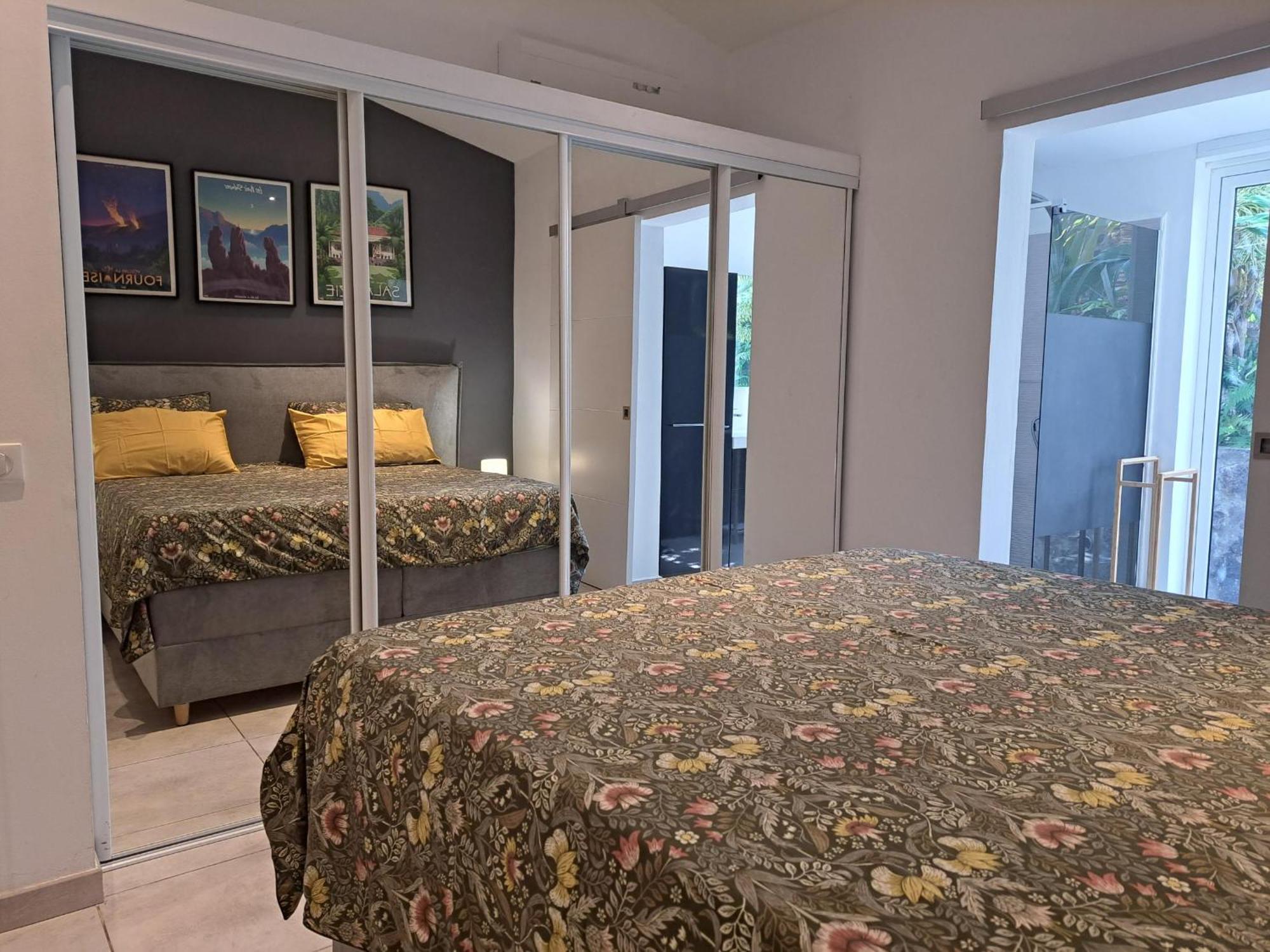 Villa Tropicale - Meuble De Tourisme 4 Etoiles サンジルレバン エクステリア 写真
